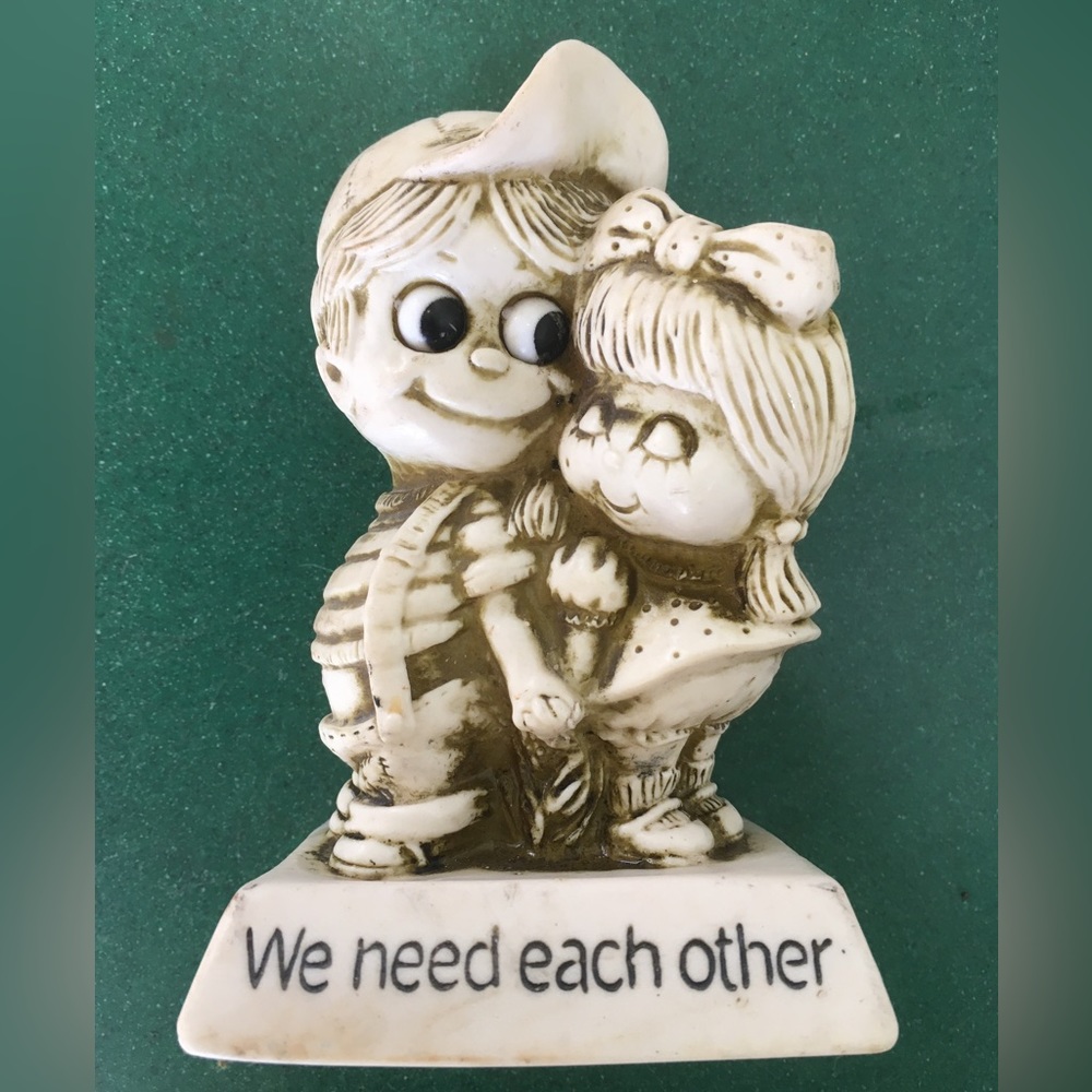 R & W Berries vintage figurine